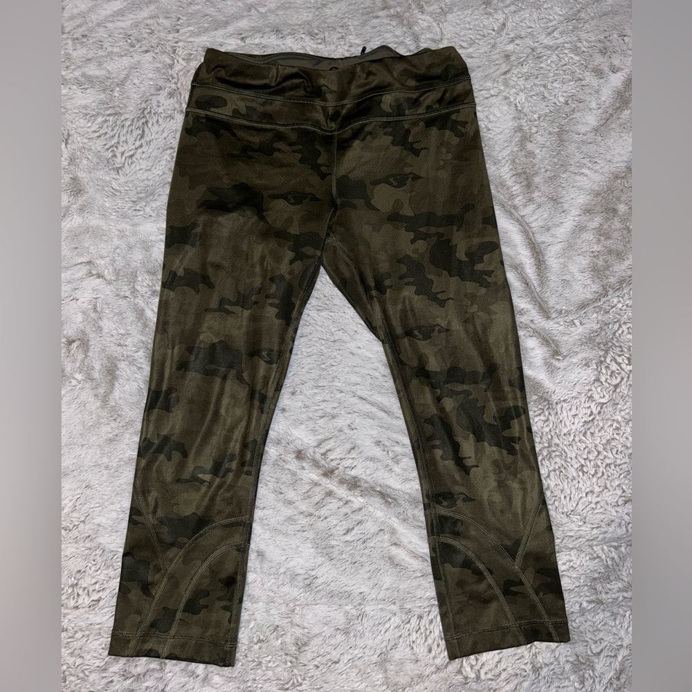 Lululemon Capri Leggings Size 8